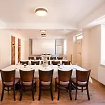 Zur Burg Gmbh 3*