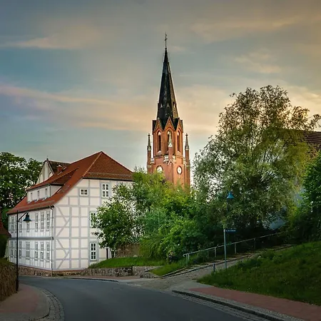 Zur Burg Gmbh Hotel 3*