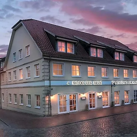 فندق Zur Burg Gmbh Burg Stargard