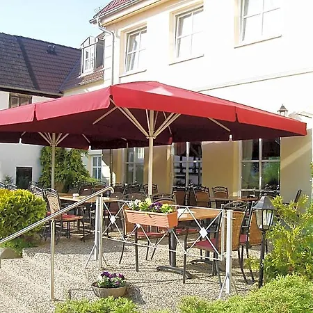 Zur Burg Gmbh فندق Burg Stargard