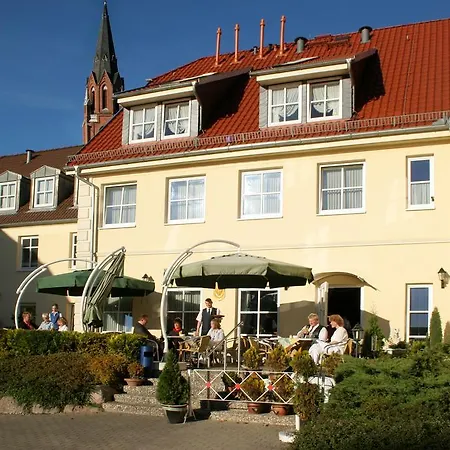 Hotel Zur Burg Gmbh Burg Stargard