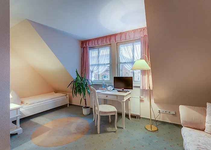 Zur Burg Hotel Burg Stargard