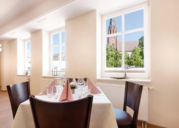 Zur Burg Hotel Burg Stargard