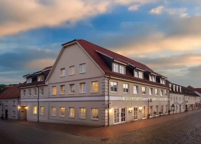 Hotel Zur Burg 3*